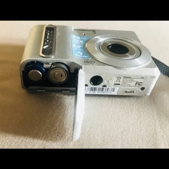 Polaroid Cameras, Photo & Video Polaroid Digital Camera I533 Poshmark